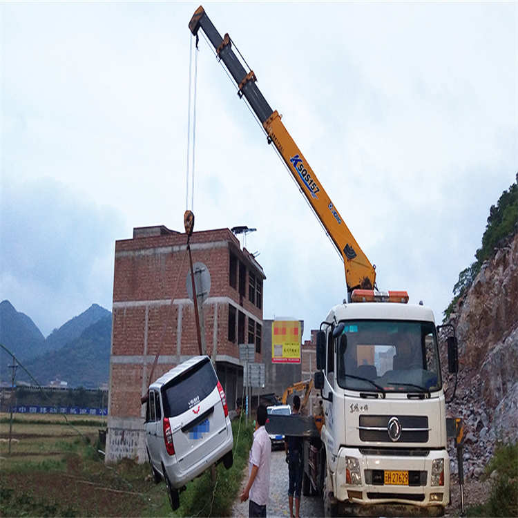 苏州道路交通事故救援吊装案例